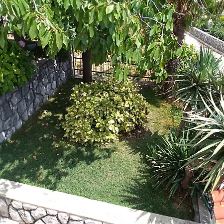 Apartment Mediterranean Garden Rijeka Exterior photo