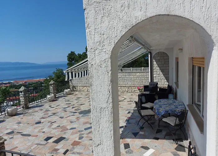Apartment Mediterranean Garden Rijeka